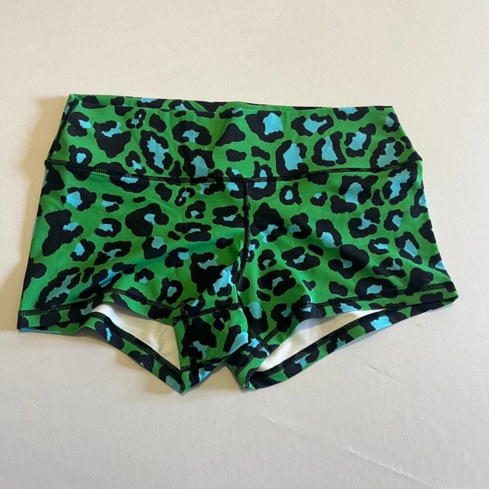 Peachy Athletics Peachy Fit Mean Green Leo Shorts L